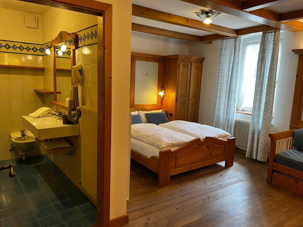 Kaiserkrone Charming Retreat Dimaro Exterior photo